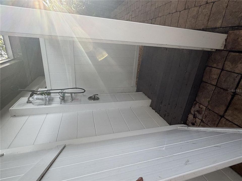 For Rent: $6,500 (2 beds, 1 baths, 1276 Square Feet)