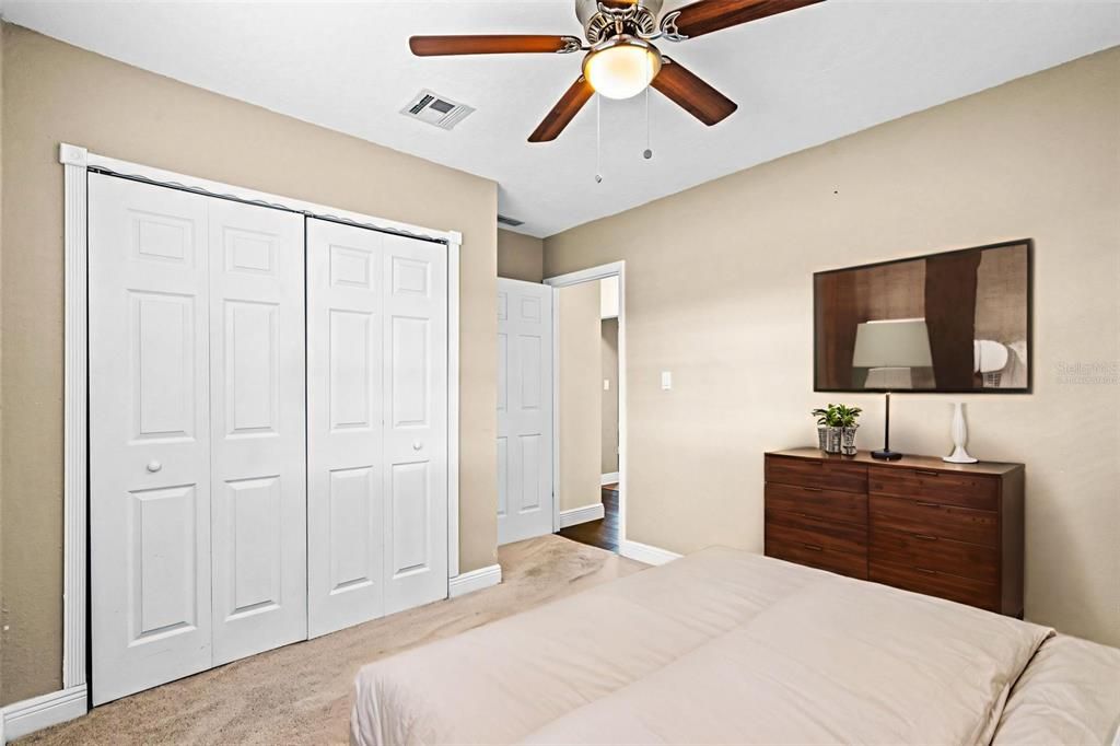 待售: $479,899 (4 贝兹, 2 浴室, 1647 平方英尺)