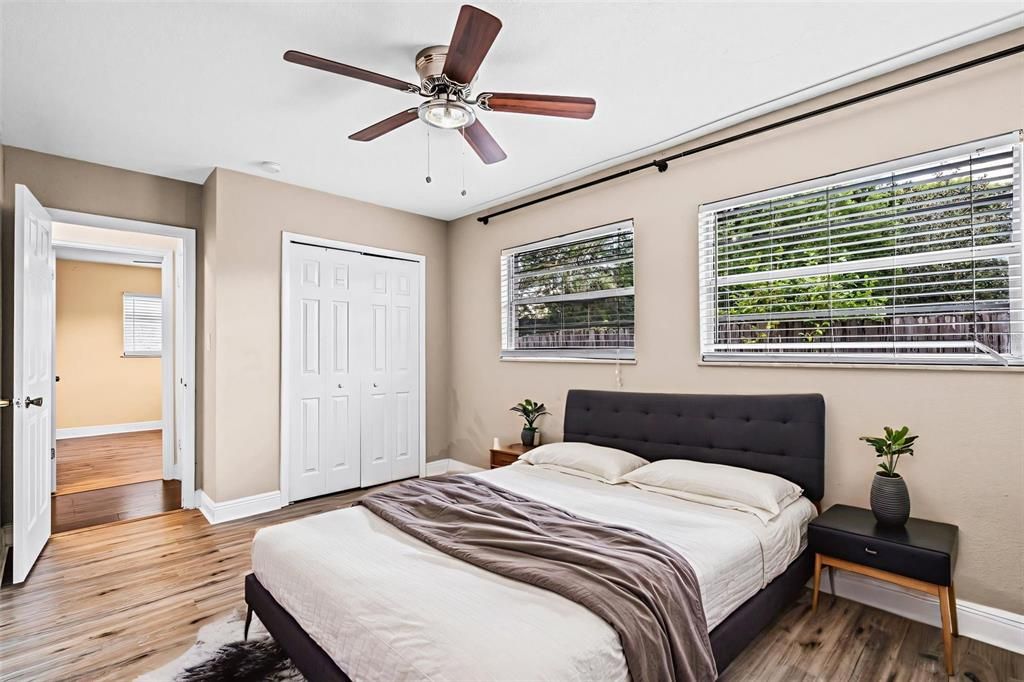 待售: $479,899 (4 贝兹, 2 浴室, 1647 平方英尺)