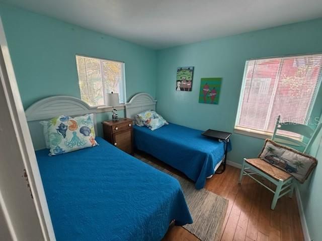 Active With Contract: $2,800 (3 beds, 2 baths, 1150 Square Feet)