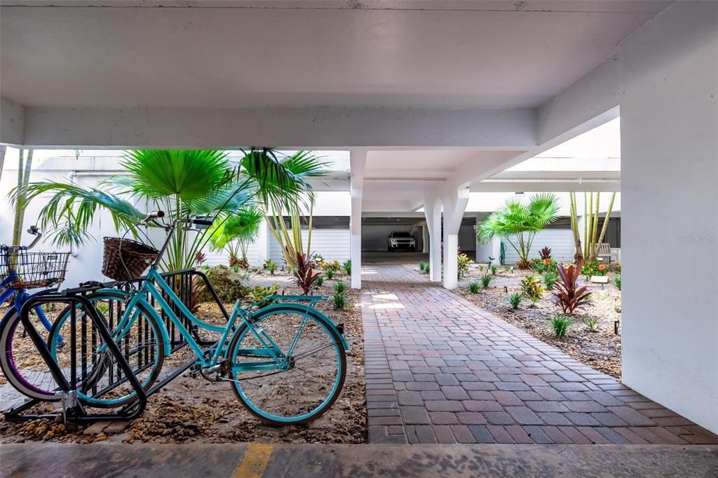 待售: $799,000 (2 贝兹, 2 浴室, 1349 平方英尺)