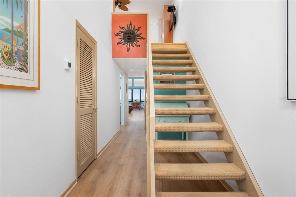 待售: $799,000 (2 贝兹, 2 浴室, 1349 平方英尺)