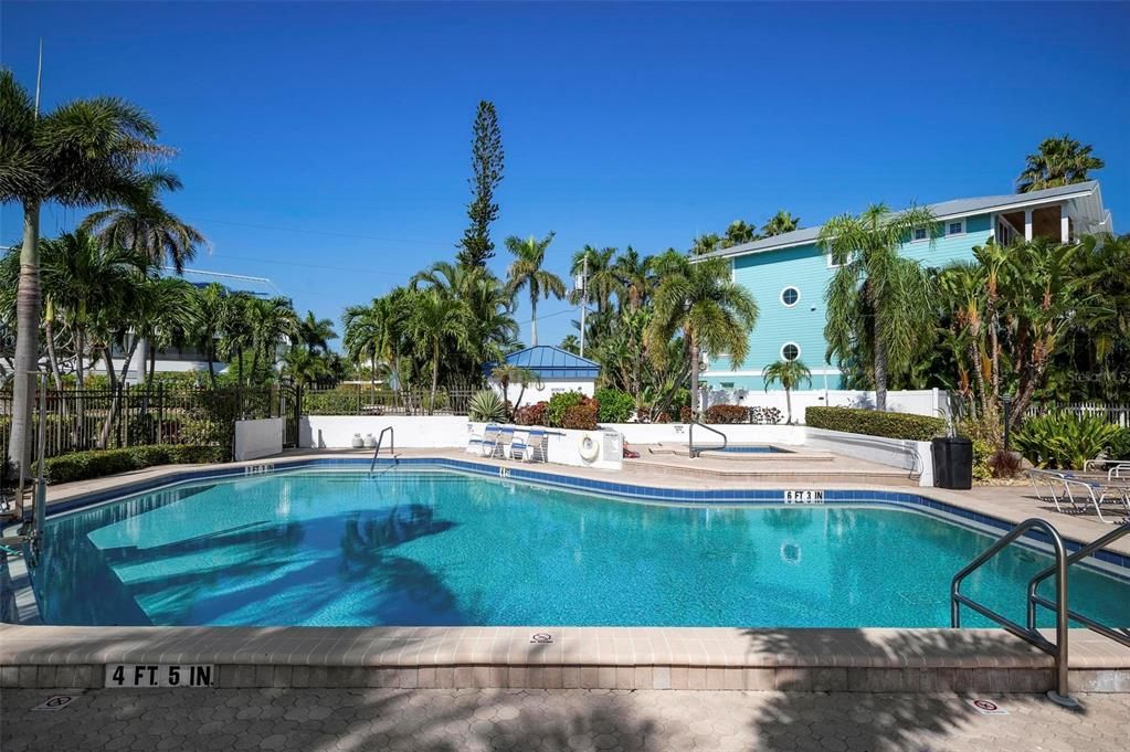 待售: $799,000 (2 贝兹, 2 浴室, 1349 平方英尺)