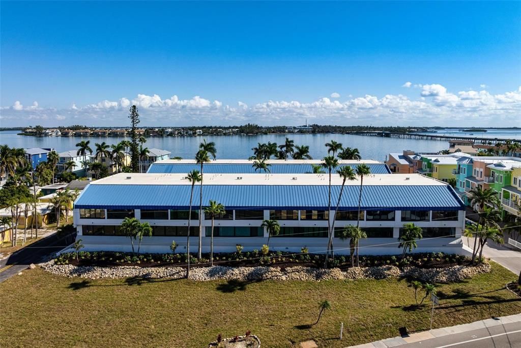 待售: $799,000 (2 贝兹, 2 浴室, 1349 平方英尺)