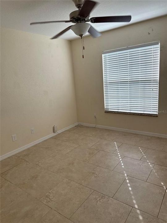 Active With Contract: $225,000 (3 beds, 2 baths, 1426 Square Feet)