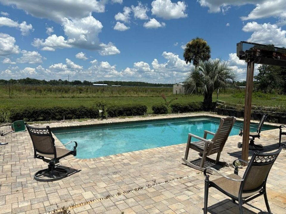 For Sale: $800,000 (3 beds, 2 baths, 2268 Square Feet)