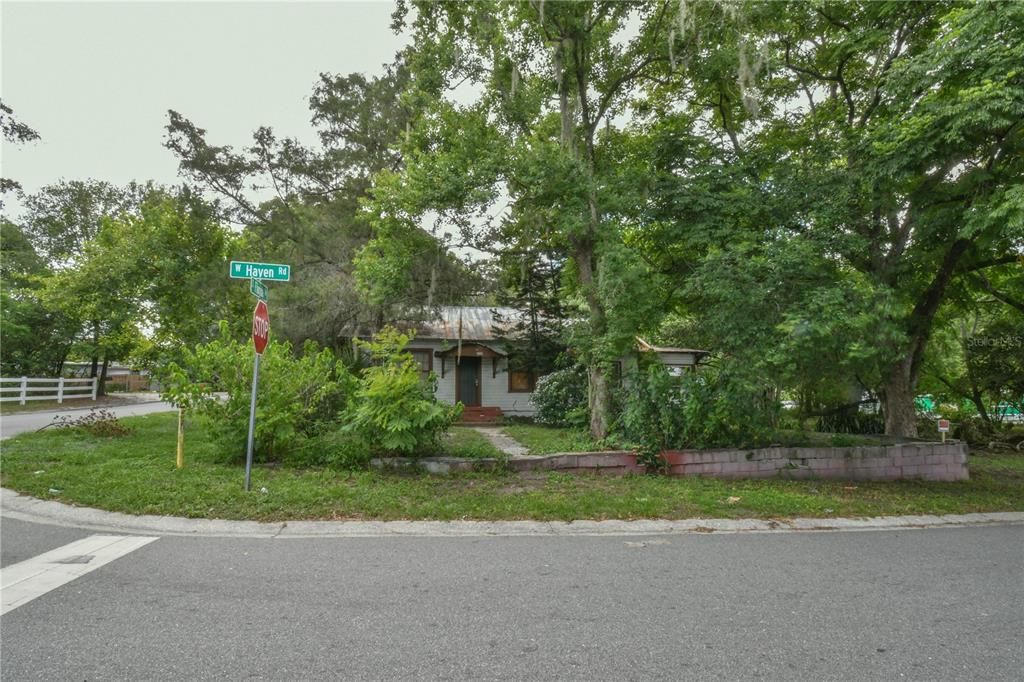 Active With Contract: $140,000 (0 beds, 0 baths, 912 Square Feet)