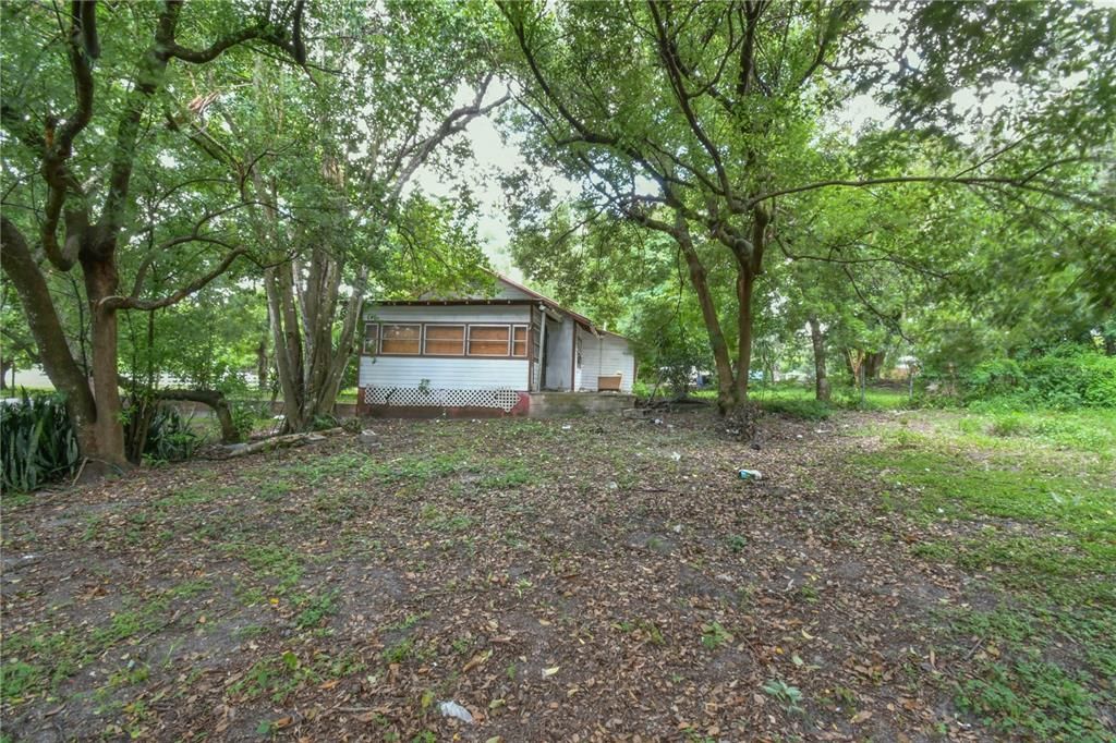 Active With Contract: $140,000 (0 beds, 0 baths, 912 Square Feet)