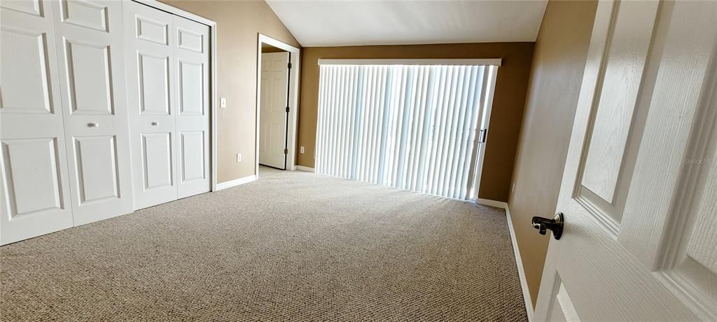 Active With Contract: $212,000 (3 beds, 3 baths, 1633 Square Feet)