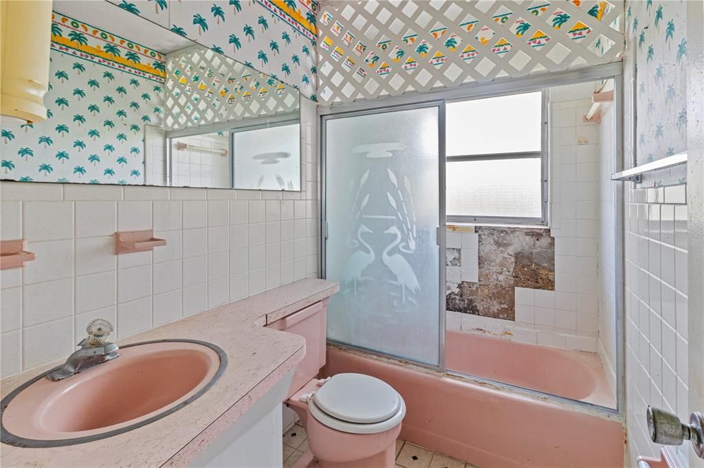 待售: $260,000 (3 贝兹, 1 浴室, 1525 平方英尺)