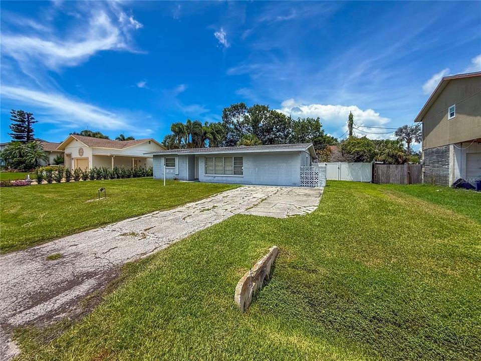 待售: $260,000 (3 贝兹, 1 浴室, 1525 平方英尺)