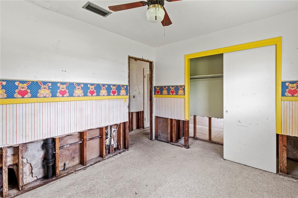 待售: $260,000 (3 贝兹, 1 浴室, 1525 平方英尺)