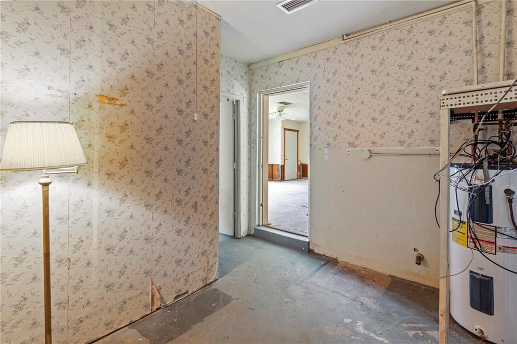 待售: $260,000 (3 贝兹, 1 浴室, 1525 平方英尺)