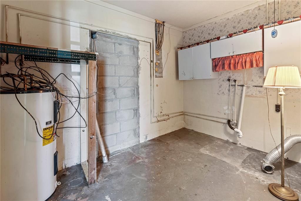 待售: $260,000 (3 贝兹, 1 浴室, 1525 平方英尺)