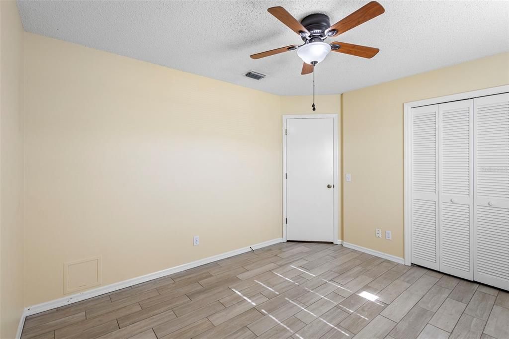 For Sale: $314,500 (3 beds, 2 baths, 1369 Square Feet)