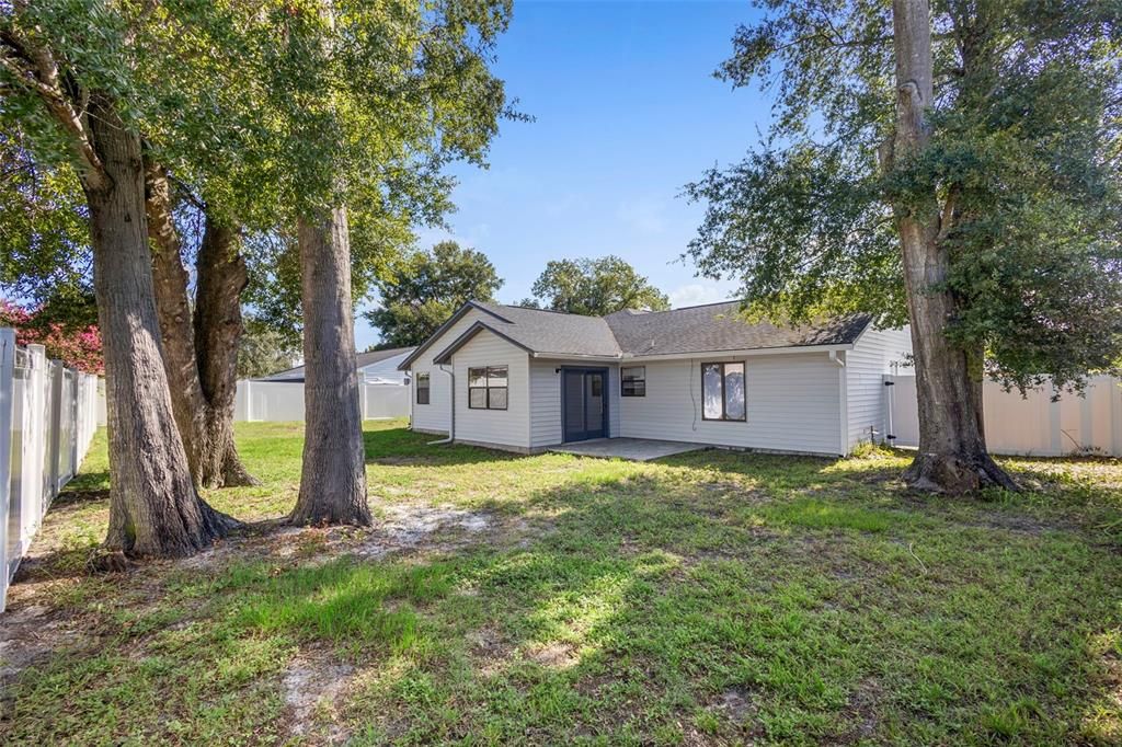 For Sale: $314,500 (3 beds, 2 baths, 1369 Square Feet)