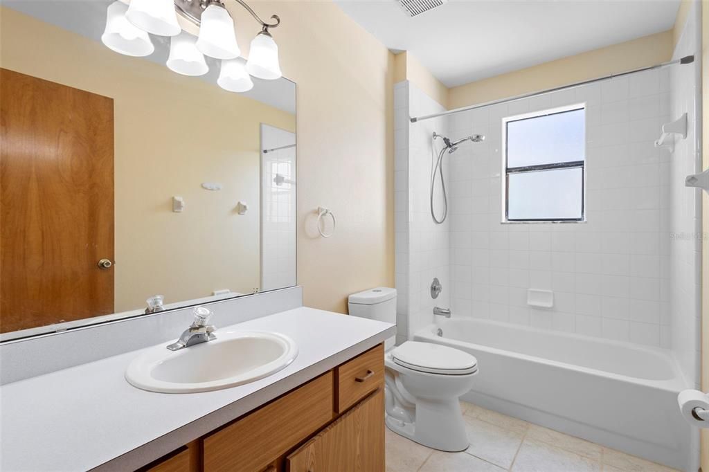For Sale: $314,500 (3 beds, 2 baths, 1369 Square Feet)