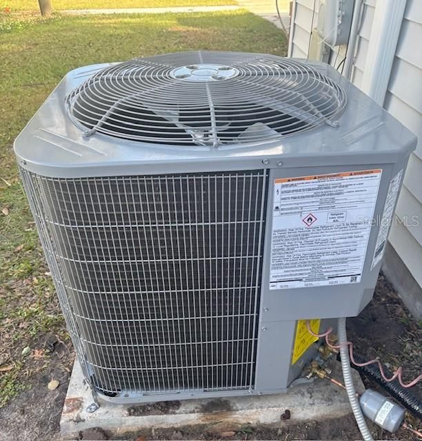 For Sale: $314,500 (3 beds, 2 baths, 1369 Square Feet)