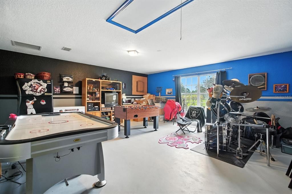 待售: $810,000 (3 贝兹, 2 浴室, 3161 平方英尺)