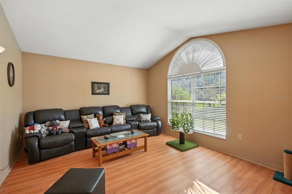 待售: $810,000 (3 贝兹, 2 浴室, 3161 平方英尺)