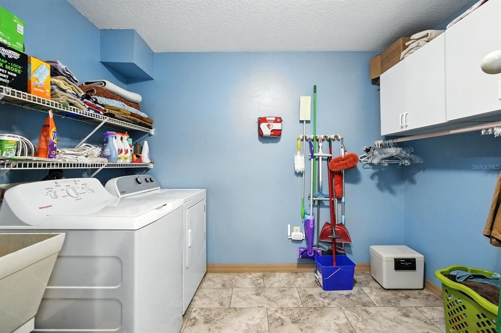 待售: $810,000 (3 贝兹, 2 浴室, 3161 平方英尺)