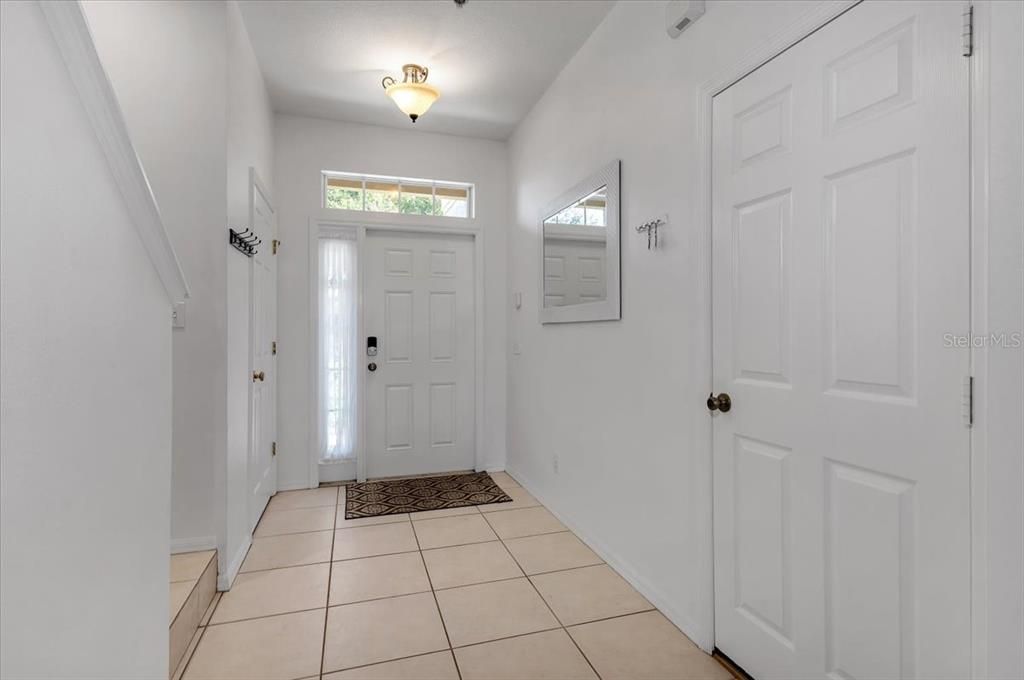 На продажу: $289,900 (3 спален, 2 ванн, 1378 Квадратных фут)