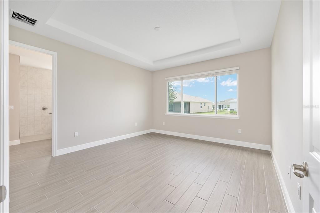 Active With Contract: $473,000 (3 beds, 3 baths, 2211 Square Feet)