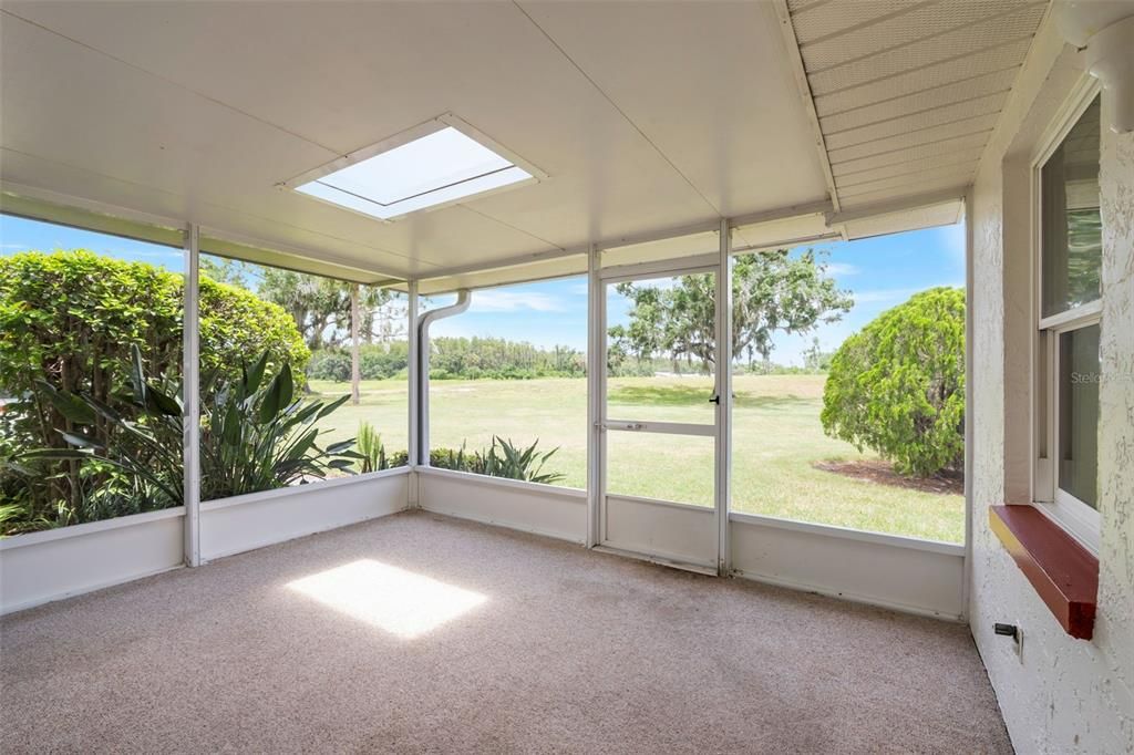 For Sale: $214,500 (2 beds, 2 baths, 1448 Square Feet)