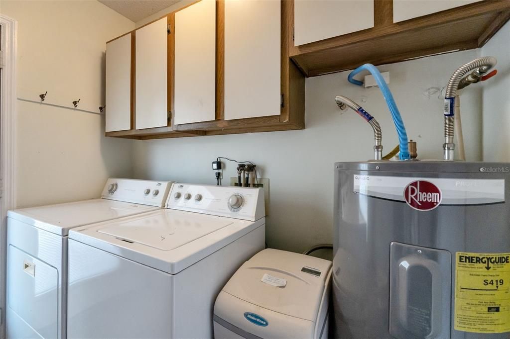 For Sale: $214,500 (2 beds, 2 baths, 1448 Square Feet)