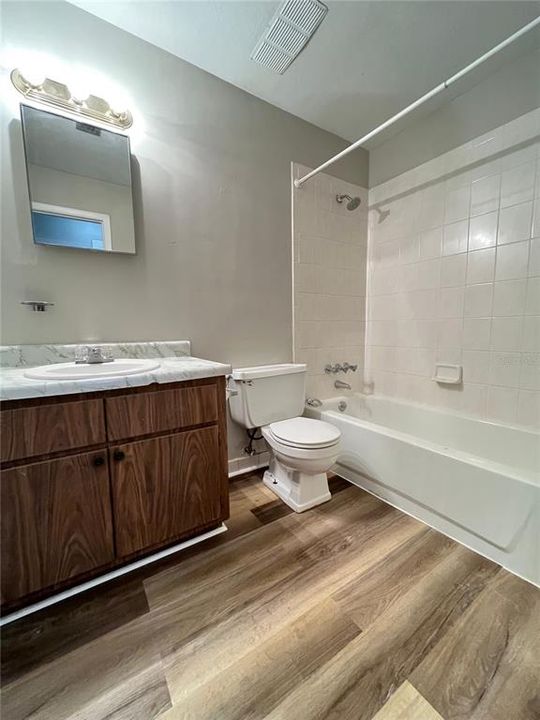 Active With Contract: $249,000 (3 beds, 2 baths, 1954 Square Feet)