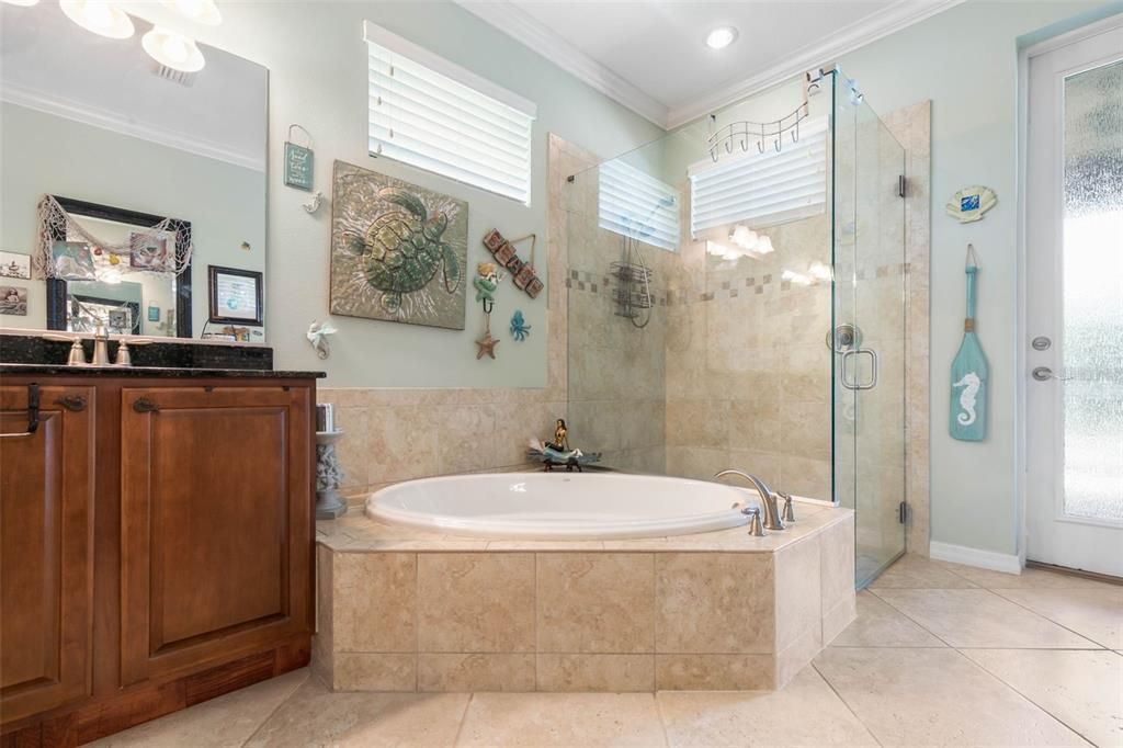 For Sale: $699,000 (4 beds, 3 baths, 3289 Square Feet)