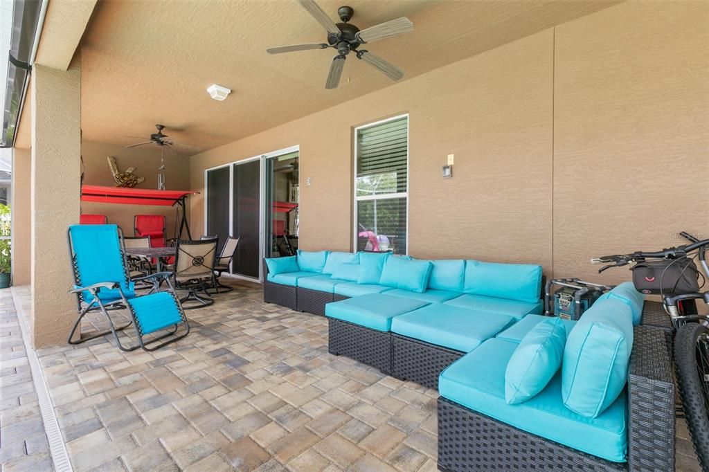 For Sale: $699,000 (4 beds, 3 baths, 3289 Square Feet)