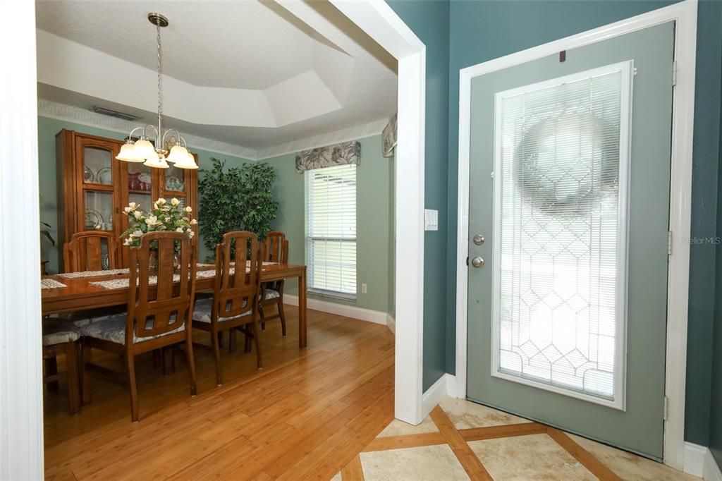 待售: $568,000 (4 贝兹, 3 浴室, 2217 平方英尺)