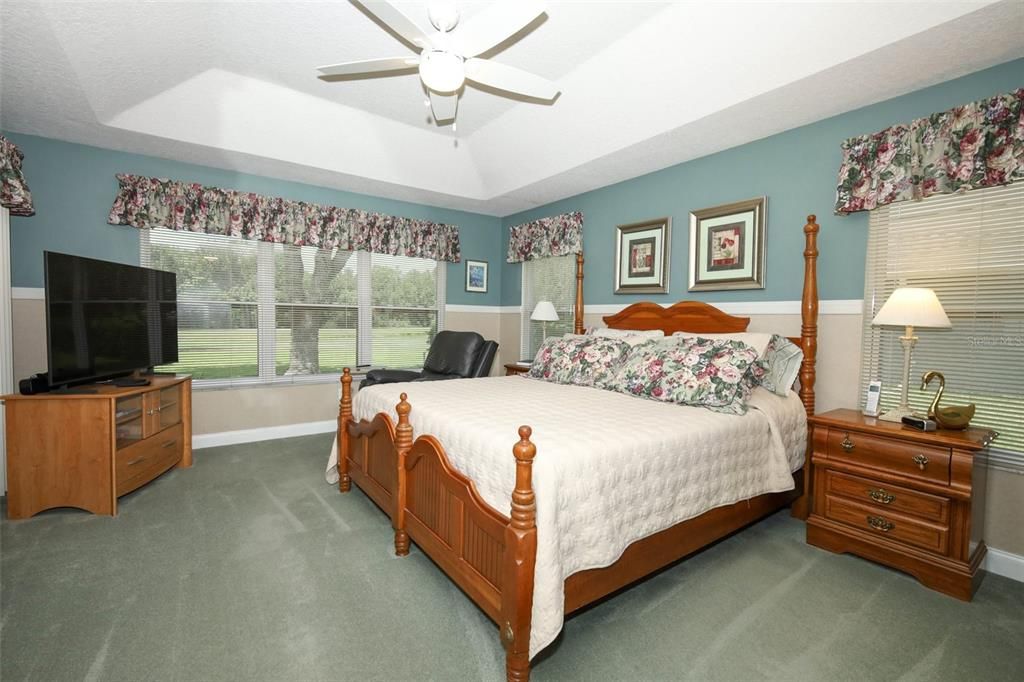 待售: $568,000 (4 贝兹, 3 浴室, 2217 平方英尺)