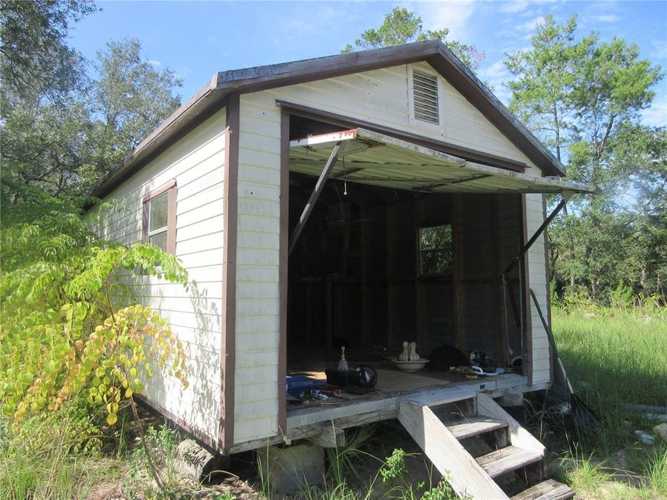 Active With Contract: $55,000 (2 beds, 2 baths, 960 Square Feet)