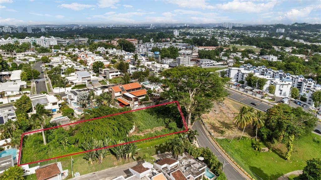 For Sale: $799,000 (0.53 acres)