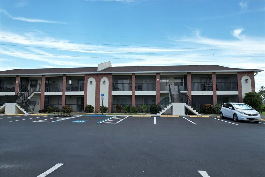 En Venta: $253,000 (2 camas, 2 baños, 1056 Pies cuadrados)