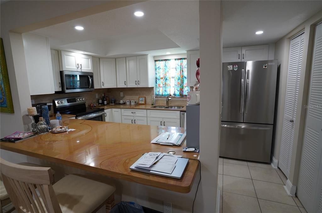 En Venta: $253,000 (2 camas, 2 baños, 1056 Pies cuadrados)