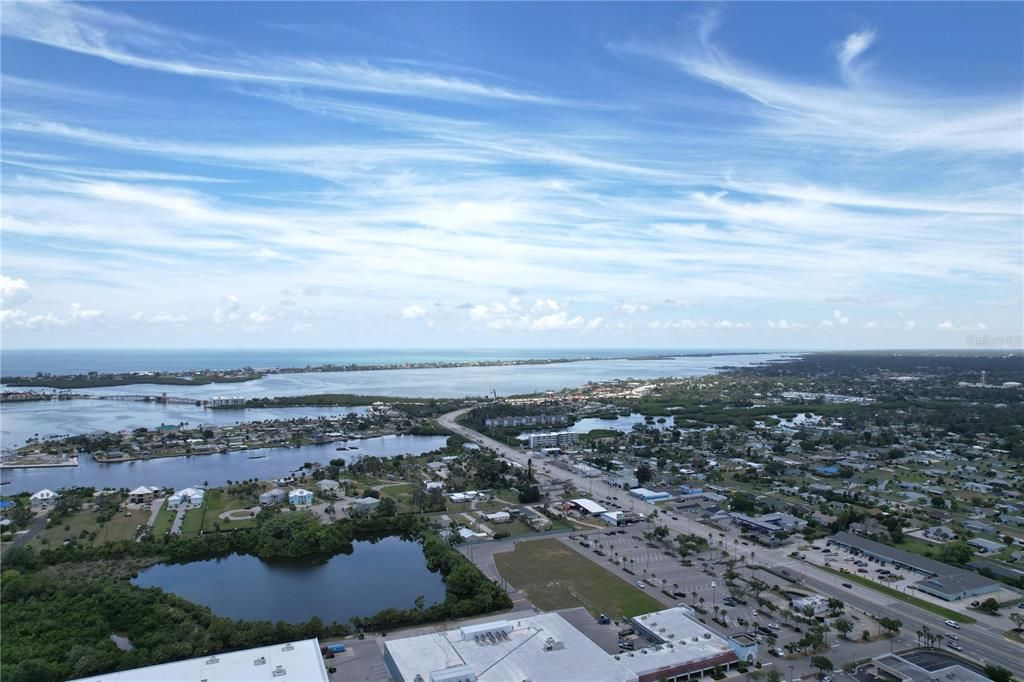 En Venta: $253,000 (2 camas, 2 baños, 1056 Pies cuadrados)