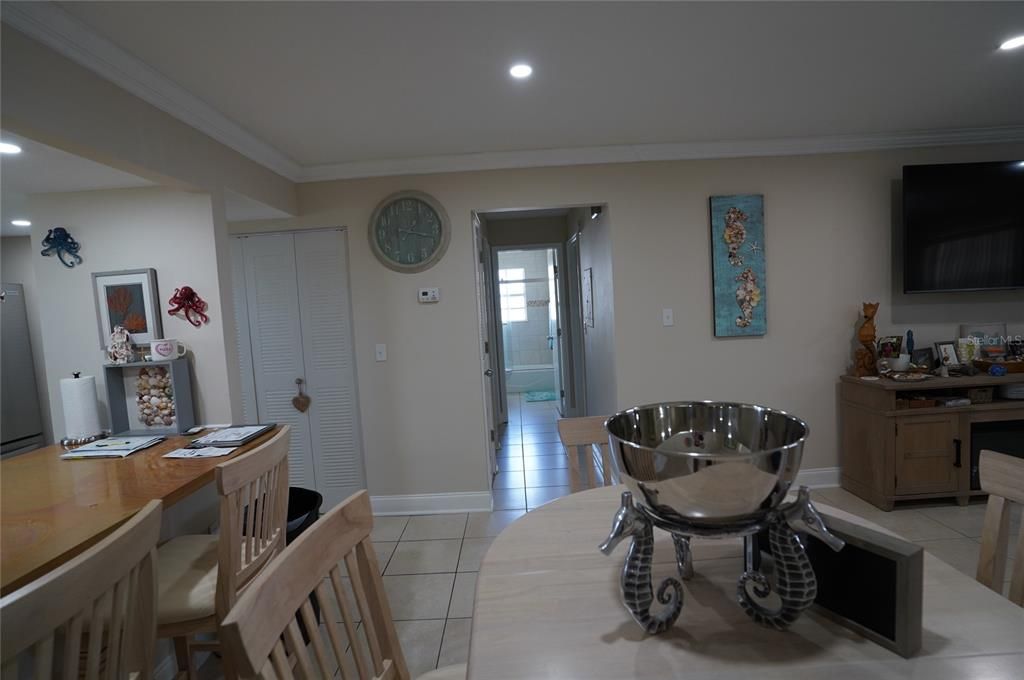 En Venta: $253,000 (2 camas, 2 baños, 1056 Pies cuadrados)