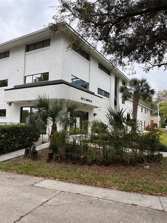 For Sale: $2,650,000 (0 beds, 0 baths, 9918 Square Feet)