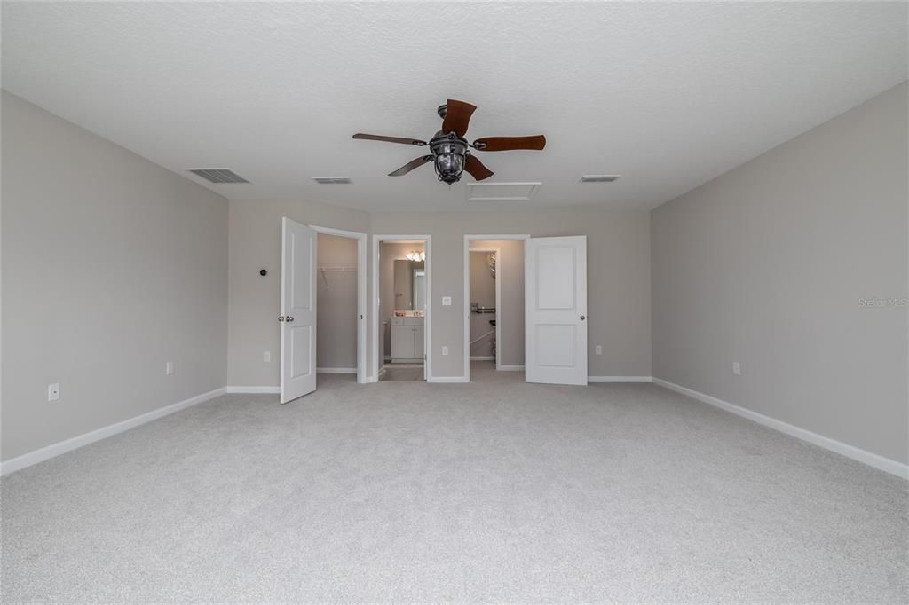 На продажу: $625,000 (4 спален, 4 ванн, 3338 Квадратных фут)