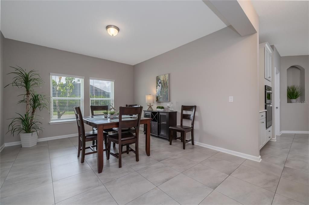 На продажу: $625,000 (4 спален, 4 ванн, 3338 Квадратных фут)