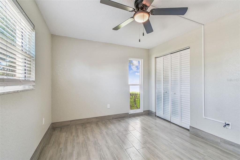 待售: $100,000 (2 贝兹, 1 浴室, 891 平方英尺)