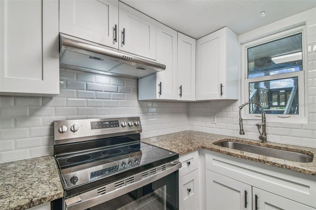 待售: $100,000 (2 贝兹, 1 浴室, 891 平方英尺)