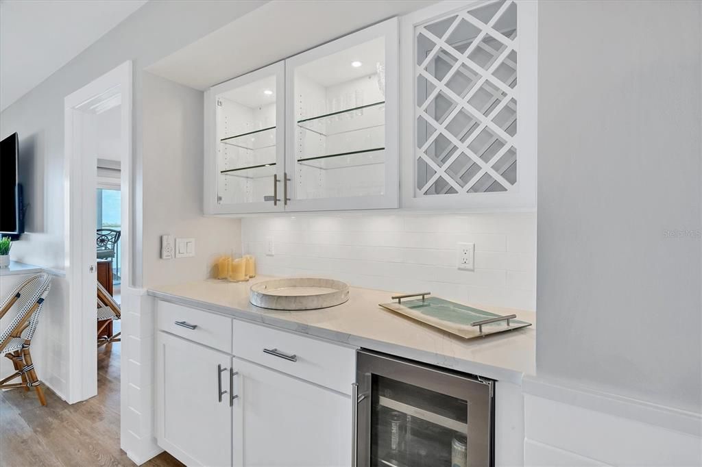 出租: $4,000 (2 贝兹, 2 浴室, 1248 平方英尺)