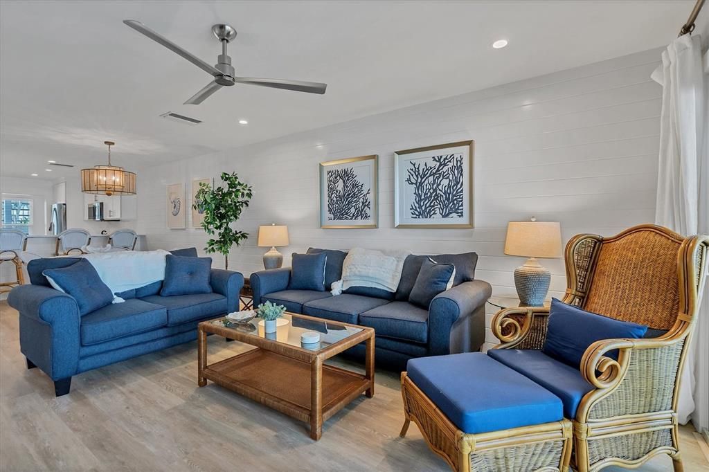 出租: $4,000 (2 贝兹, 2 浴室, 1248 平方英尺)