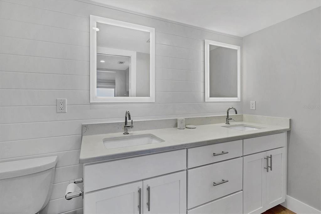 出租: $4,000 (2 贝兹, 2 浴室, 1248 平方英尺)