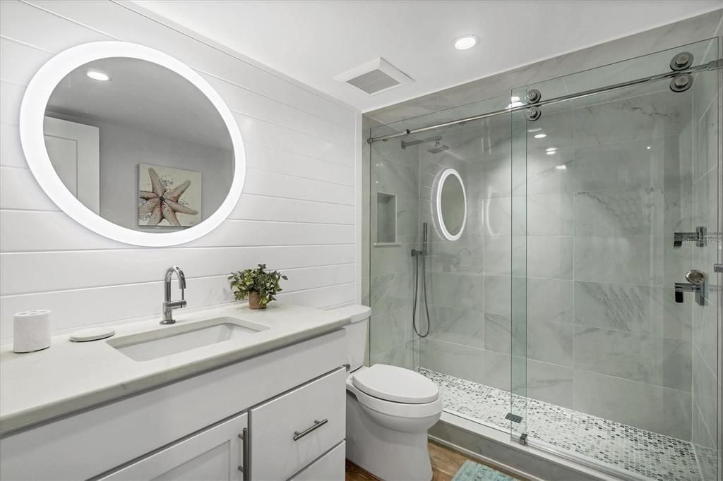 出租: $4,000 (2 贝兹, 2 浴室, 1248 平方英尺)