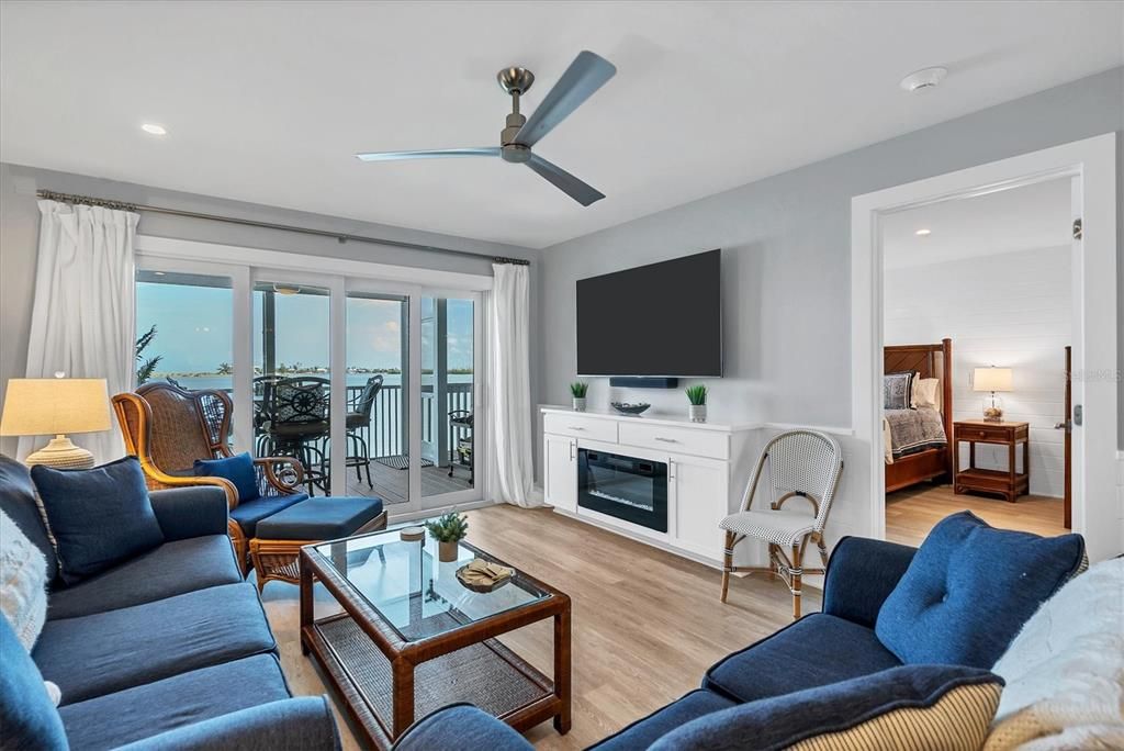 出租: $4,000 (2 贝兹, 2 浴室, 1248 平方英尺)